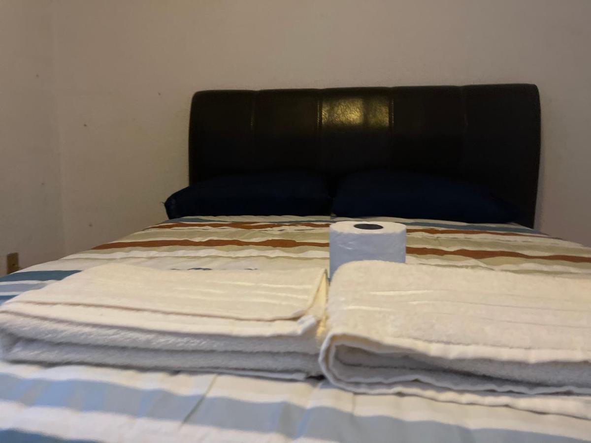 Comoda Habitacion A 10 Min Del Centro Historico De Керетаро Екстер'єр фото